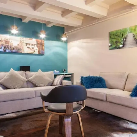 Appartement Cosy Flat In The Heart Of *