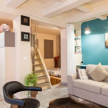 Cosy Flat In The Heart Of * Parijs