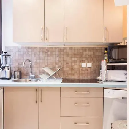Appartement Cosy Flat In The Heart Of *
